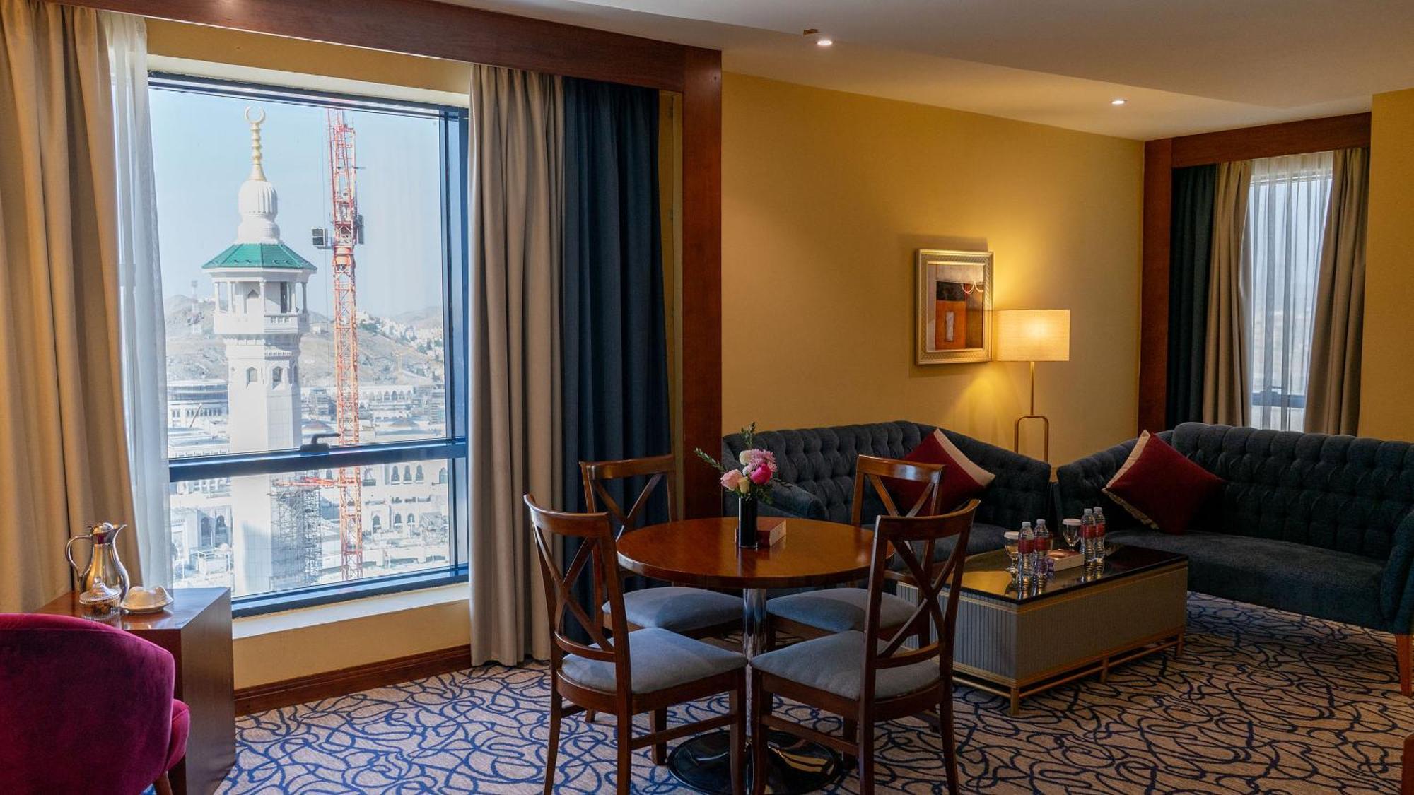 Al Safwah Hotel First Tower 1 Mecca Luaran gambar Suite at the Four Seasons Hotel, Riyadh